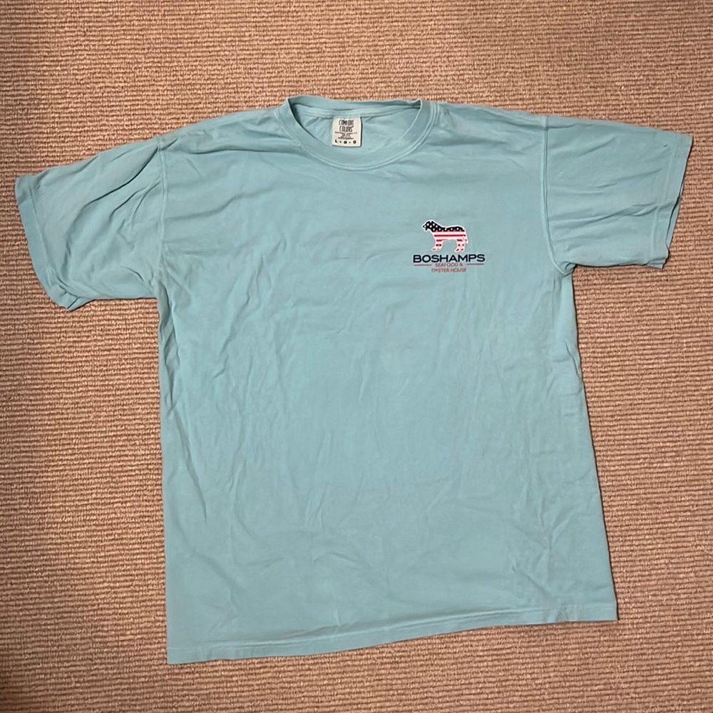 Men’s comfort colors t-shirt.  USA Dog